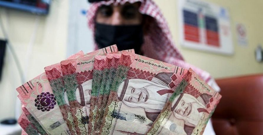 تضرب آمال بن سلمان.. إجراءات التقشف الجديدة تعمق أزمة الاقتصاد السعودي